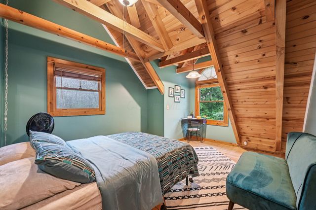3712 Yatesville Wissler Road NE, Bloomingburg, OH 43106