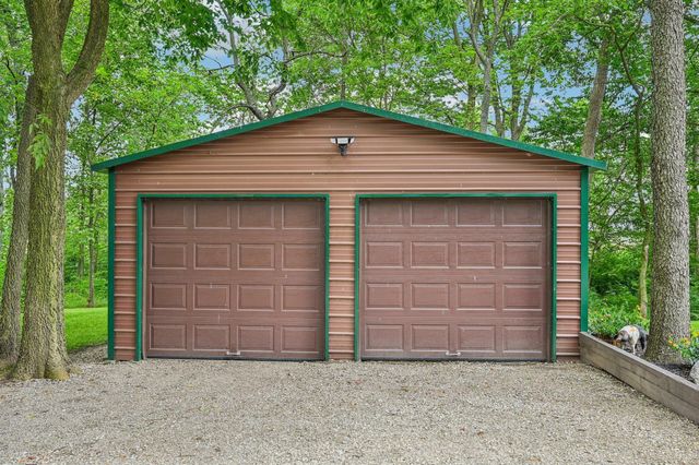 3712 Yatesville Wissler Road NE, Bloomingburg, OH 43106