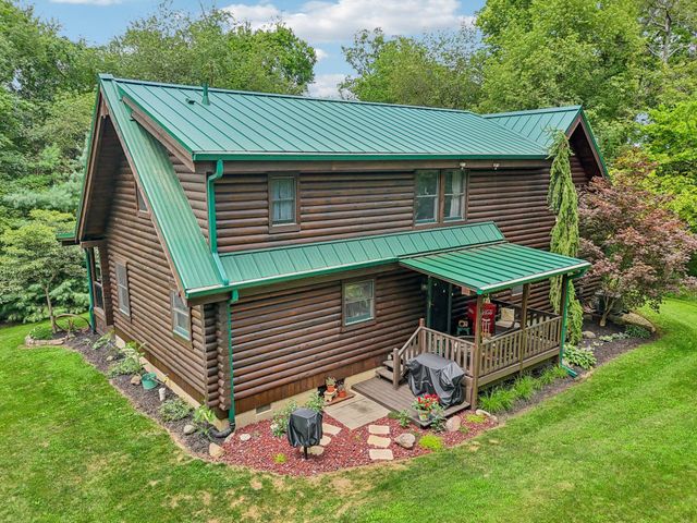 3712 Yatesville Wissler Road NE, Bloomingburg, OH 43106