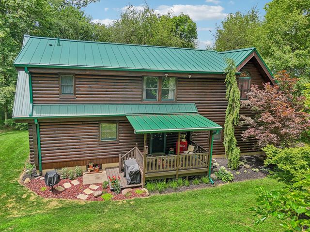 3712 Yatesville Wissler Road NE, Bloomingburg, OH 43106