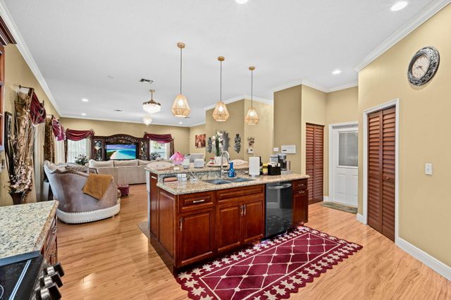 5304 NW 66th Avenue, Lauderhill, FL 33319
