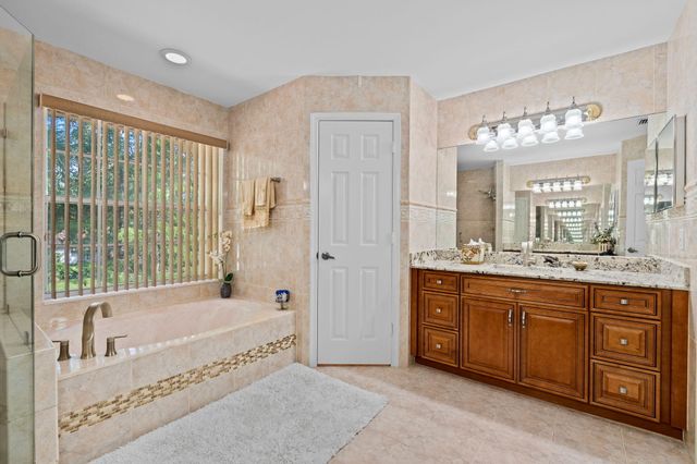 5304 NW 66th Avenue, Lauderhill, FL 33319