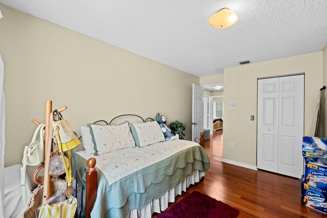 5304 NW 66th Avenue, Lauderhill, FL 33319