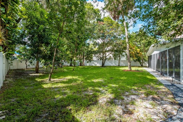 5304 NW 66th Avenue, Lauderhill, FL 33319