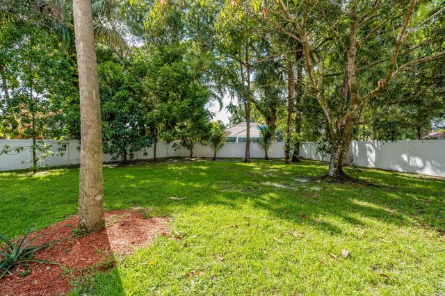 5304 NW 66th Avenue, Lauderhill, FL 33319