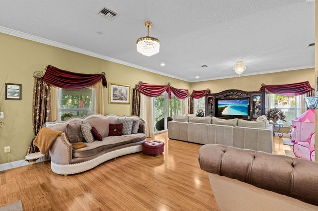 5304 NW 66th Avenue, Lauderhill, FL 33319