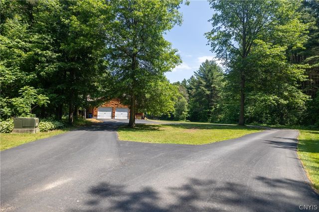 37 Hilltop Lane, Volney, NY 13069