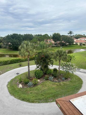 5390 NW Woodland Lakes Drive 4020, Palm Beach Gardens, FL 33418