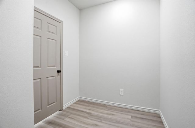 103 N Peverly Street, Whitney, TX 76692