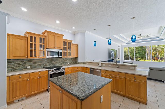 19189 Tamara Lane, Jupiter, FL 33458