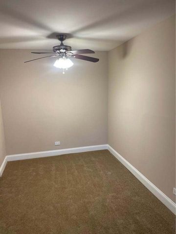 10 Oak Creek Drive 3018, Buffalo Grove, IL 60089