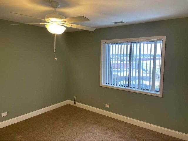 10 Oak Creek Drive 3018, Buffalo Grove, IL 60089