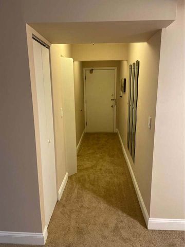 10 Oak Creek Drive 3018, Buffalo Grove, IL 60089