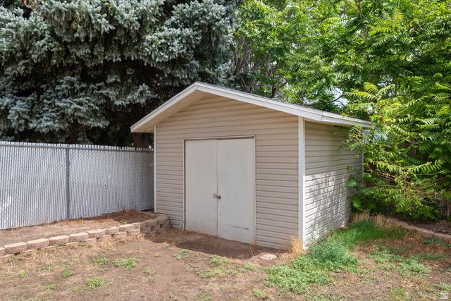 5917 S BRASS DR, Salt Lake City, UT 84118