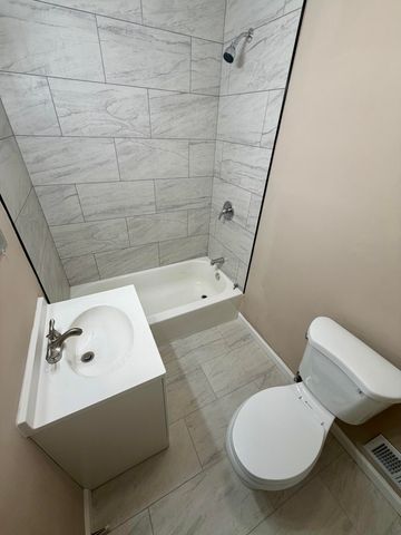 1855 W 57th Avenue, Merrillville, IN 46410