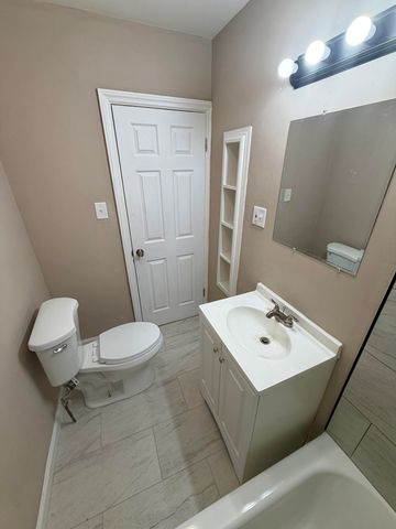 1855 W 57th Avenue, Merrillville, IN 46410