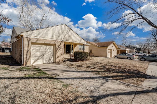5514 Gramar St, Wichita, KS 67218
