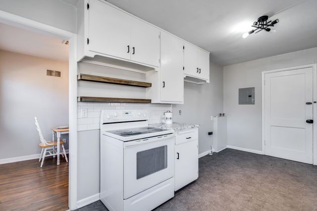 5514 Gramar St, Wichita, KS 67218