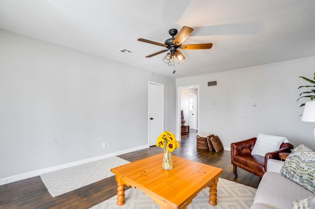 5514 Gramar St, Wichita, KS 67218