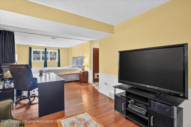 1909 Maple Shade Drive, Williamston, MI 48895