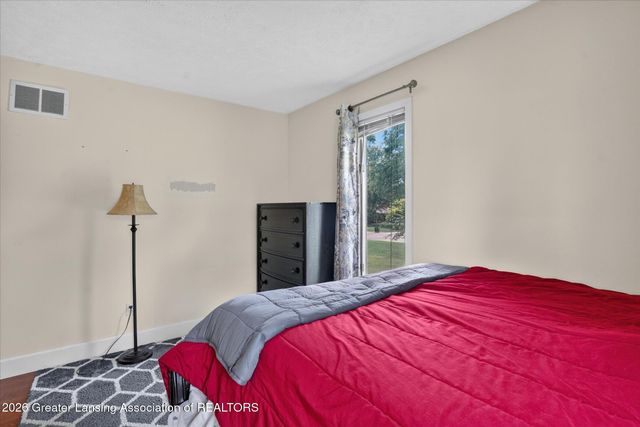 1909 Maple Shade Drive, Williamston, MI 48895