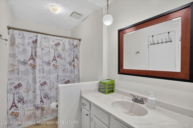 1909 Maple Shade Drive, Williamston, MI 48895