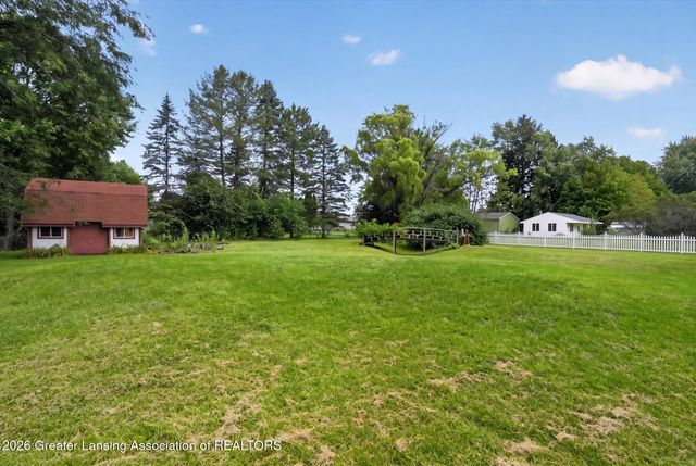 1909 Maple Shade Drive, Williamston, MI 48895