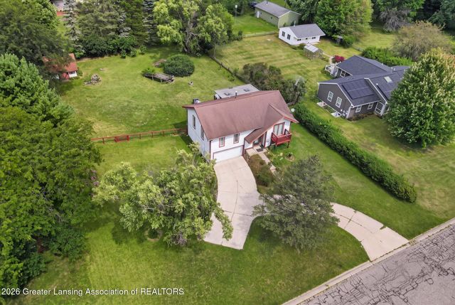 1909 Maple Shade Drive, Williamston, MI 48895