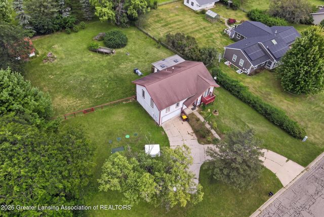 1909 Maple Shade Drive, Williamston, MI 48895