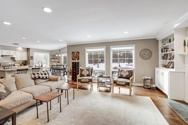 N52W16073 Bette DRIVE, Menomonee Falls, WI 53051