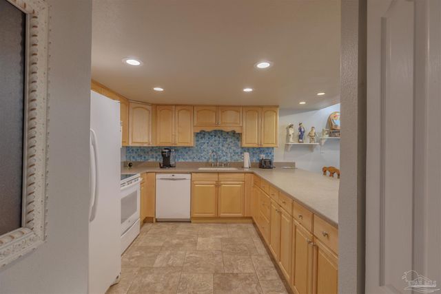 1111 Ft Pickens Rd 524, Pensacola Beach, FL 32561