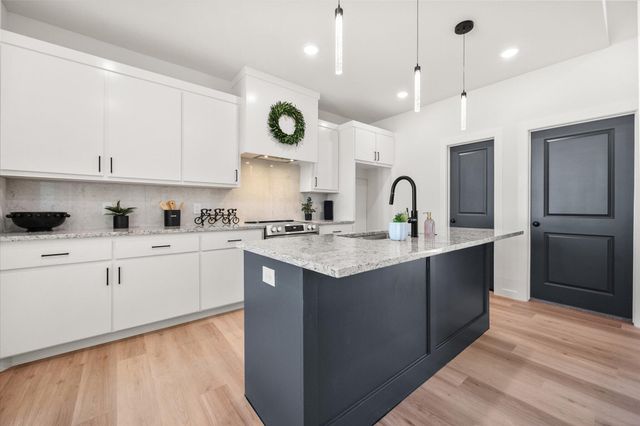 1414 Farmhouse Avenue, Wolfforth, TX 79382