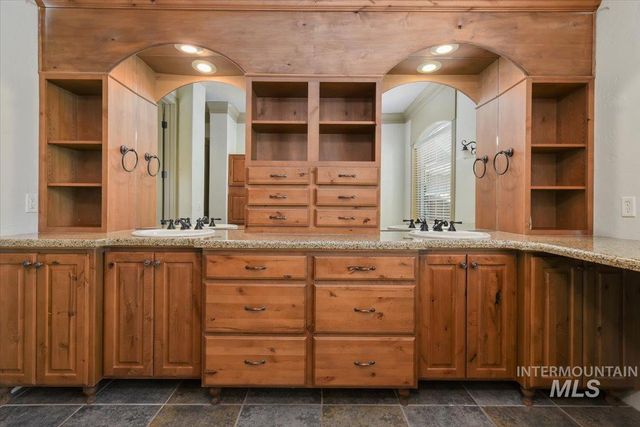 1485 W Oakhampton Drive, Eagle, ID 83616