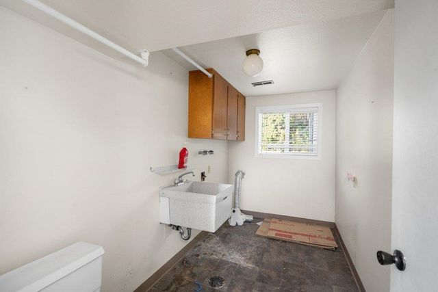 4020 S Lacey St, Spokane, WA 99223