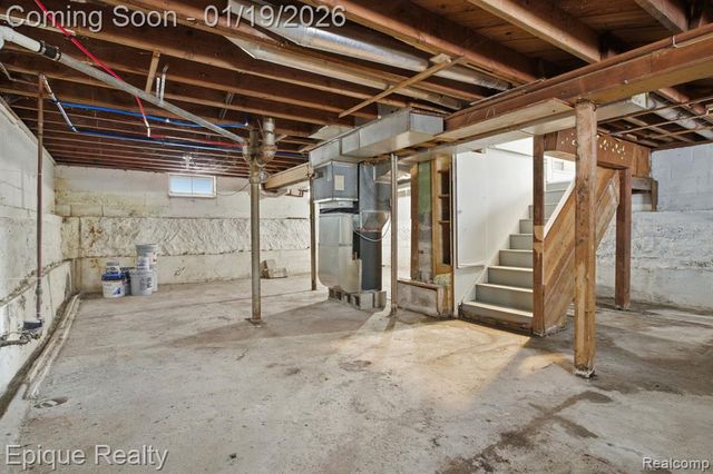 2213 Bancroft Street, Port Huron, MI 48060