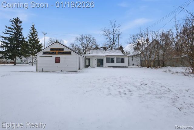 2213 Bancroft Street, Port Huron, MI 48060