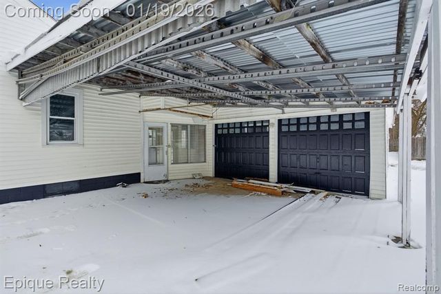 2213 Bancroft Street, Port Huron, MI 48060