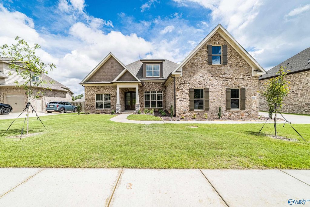 8064 Goose Ridge Drive, Owens Cross Roads, AL 35763