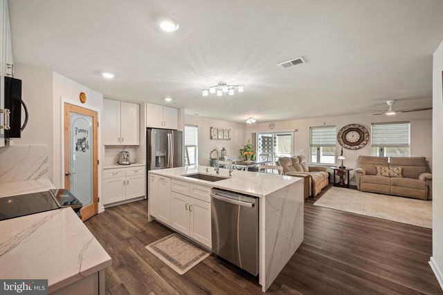 109 GRASMERE ST, Stephens City, VA 22655