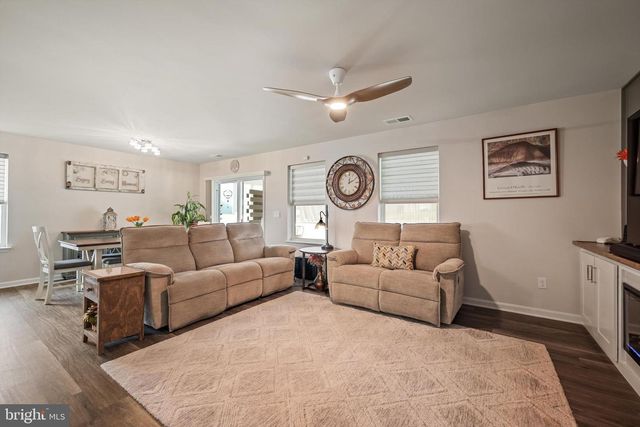 109 GRASMERE ST, Stephens City, VA 22655