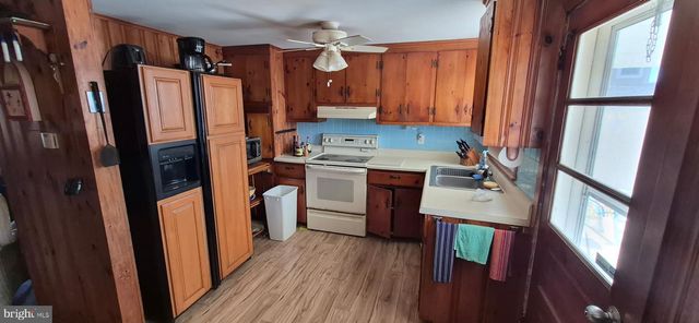 46 ADRIAN, Long Beach Township, NJ 08008