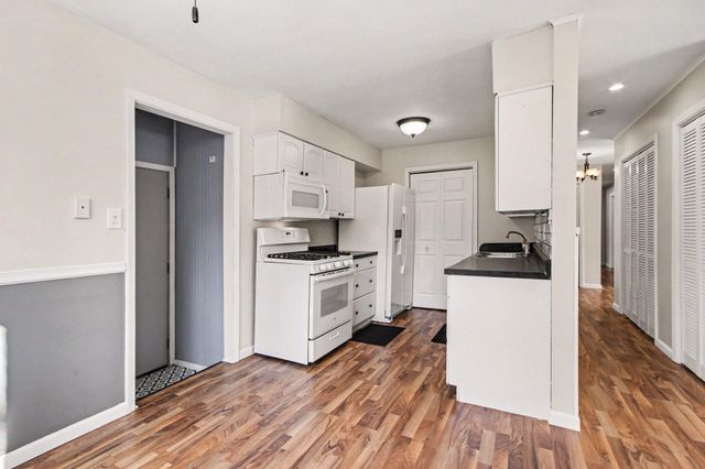 6585 Kandi Avenue, Portage, IN 46368