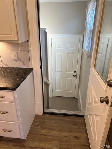 1605 Bradford Avenue, St Louis, MO 63133