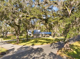 1080 BUENA VISTA AVENUE, Brooksville, FL 34601