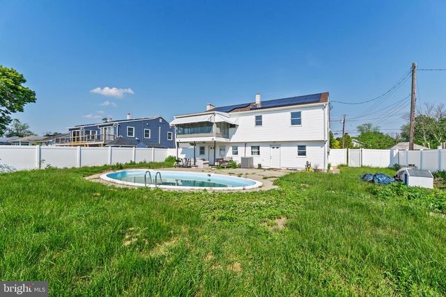 49 DELAWARE DRIVE, Penns Grove, NJ 08069