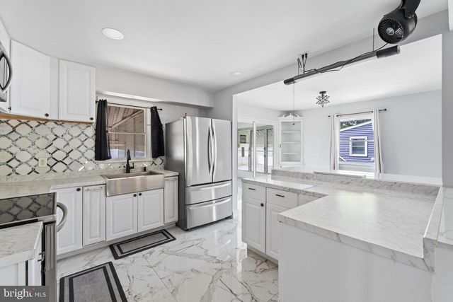 49 DELAWARE DRIVE, Penns Grove, NJ 08069