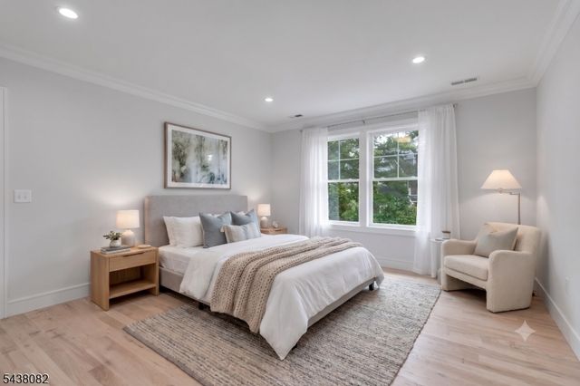 21 Woodruff Ct, New Providence Boro, NJ 07974