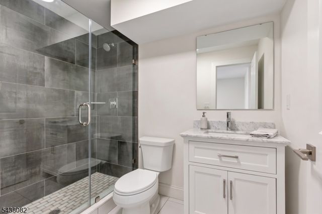 21 Woodruff Ct, New Providence Boro, NJ 07974