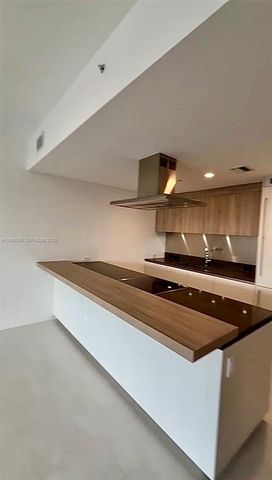 1000 brickell plz 2008, Miami, FL 33131