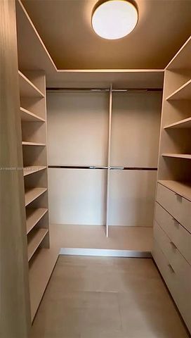 1000 brickell plz 2008, Miami, FL 33131